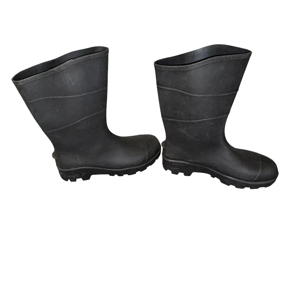 Unisex Black Rubber Rain Boots Mens 9 Womens 11 Made in USA Waterproof Lug Sole